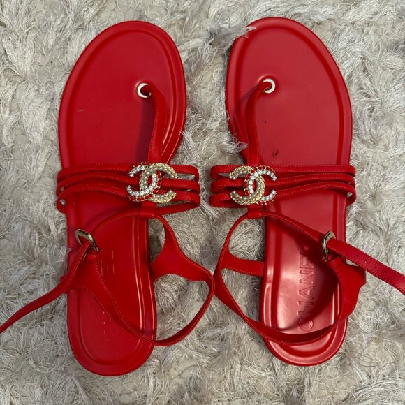 Like New: Chanel 2023 Interlocking CC Logo Sandals - Picture 7 of 7